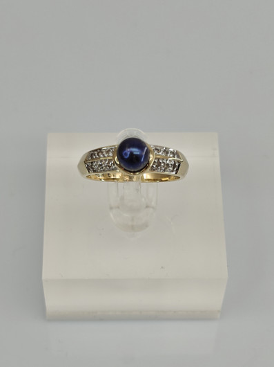 Vintage Pearl gold ring with diamonds 