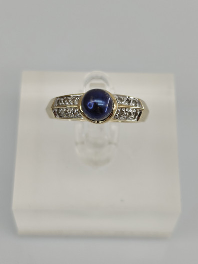 Vintage Pearl gold ring with diamonds 