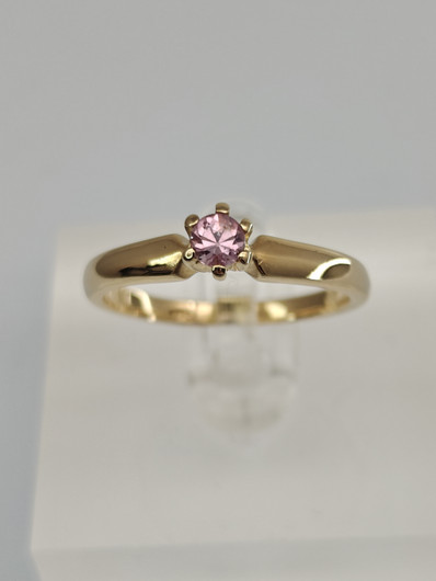 Vintage Sapphire gold ring  