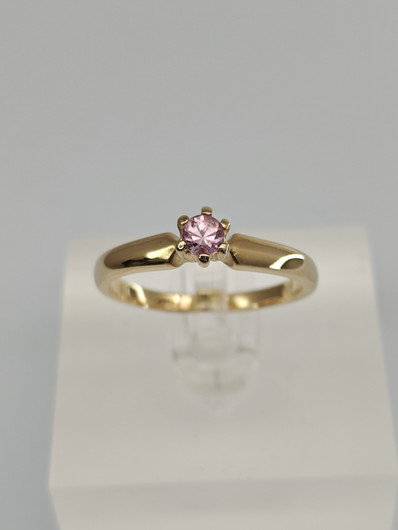 Vintage Sapphire gold ring  