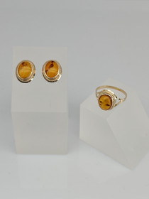 Vintage gold set of ring and earrings with Baltic amber