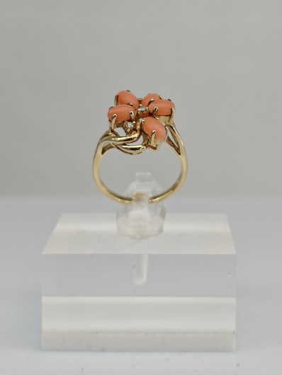 Vintage Coral ring with diamonds