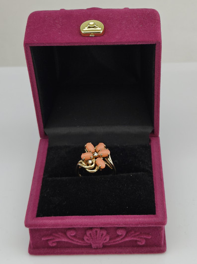 Vintage Coral ring with diamonds