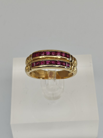 Vintage Ruby gold ring  