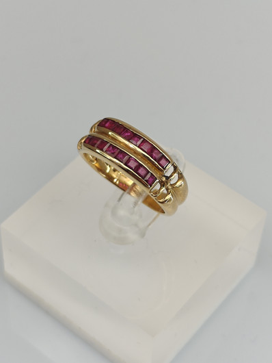 Vintage Ruby gold ring  