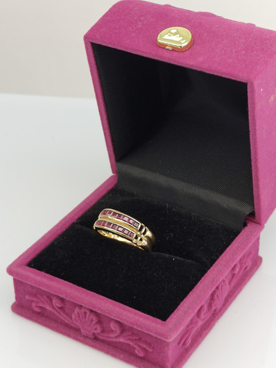 Vintage Ruby gold ring  