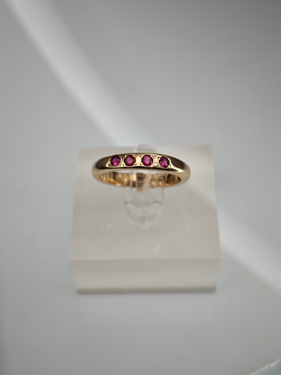 Vintage Ruby gold ring  
