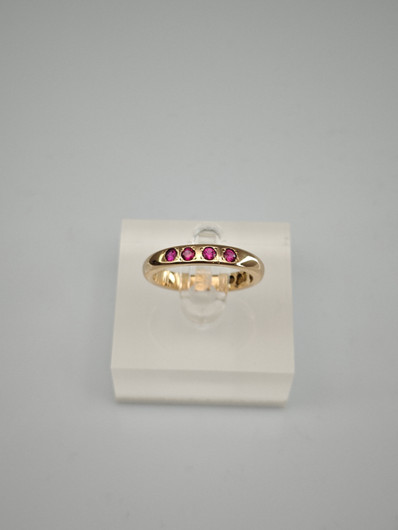 Vintage Ruby gold ring  