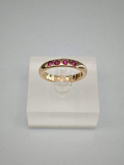 Vintage Ruby gold ring  