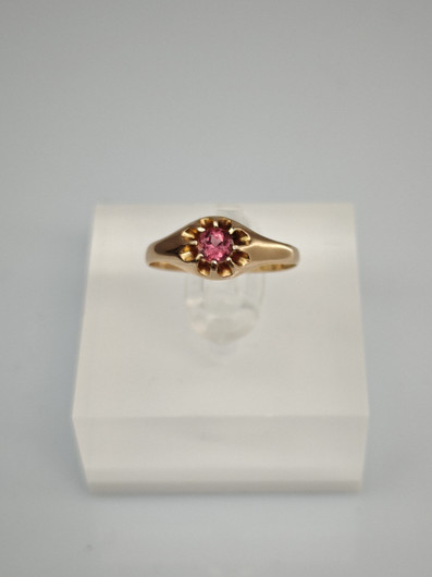 Vintage Spinel gold ring  