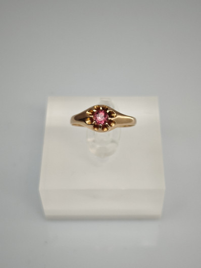 Vintage Spinel gold ring  