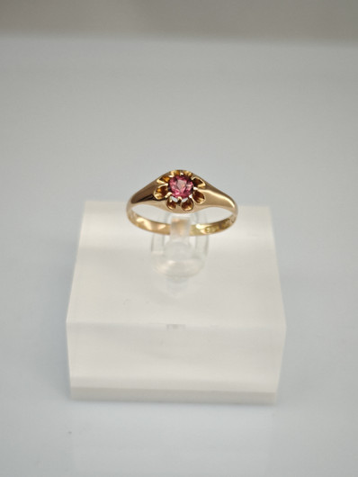 Vintage Spinel gold ring  