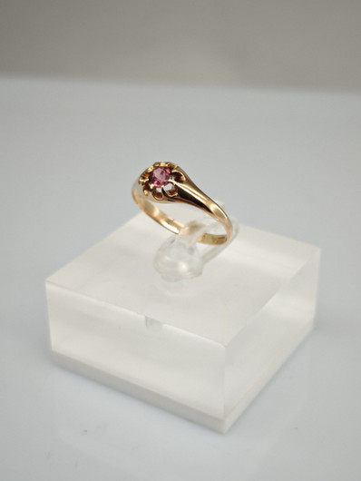 Vintage Spinel gold ring  