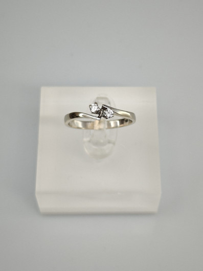 Vintage diamond gold ring  