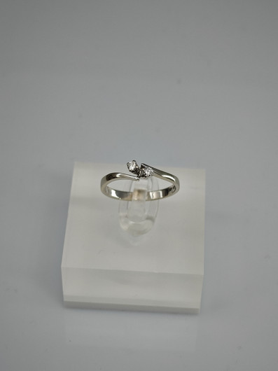 Vintage diamond gold ring  