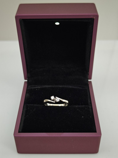 Vintage diamond gold ring  