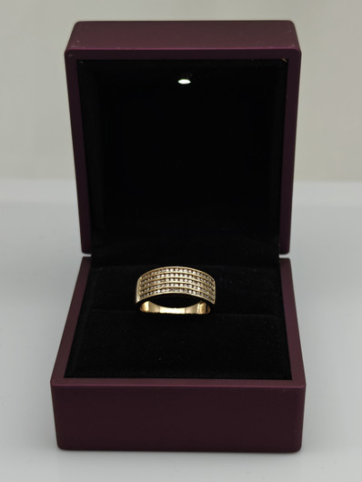 Vintage diamond gold ring  