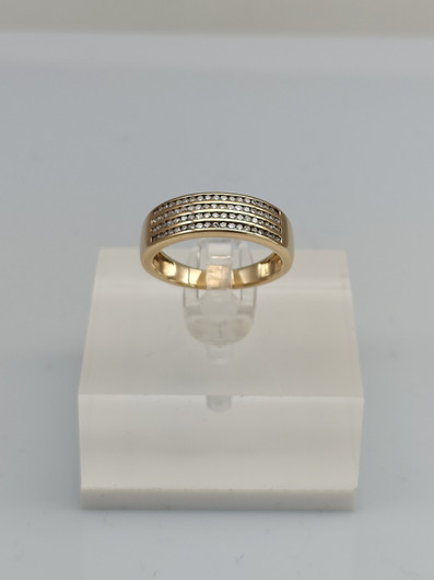 Vintage diamond gold ring  
