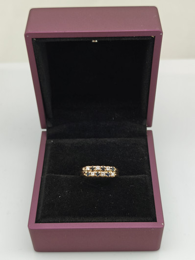Vintage diamonds ring with sapphire