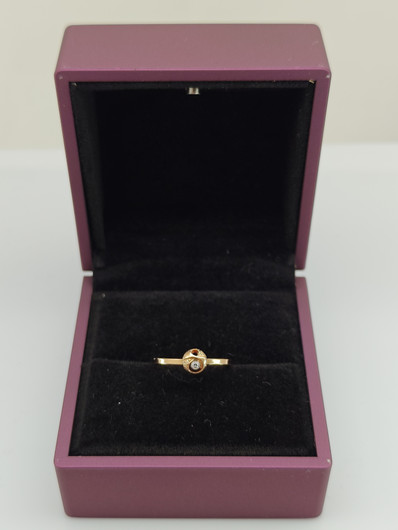 Vintage diamond gold ring  
