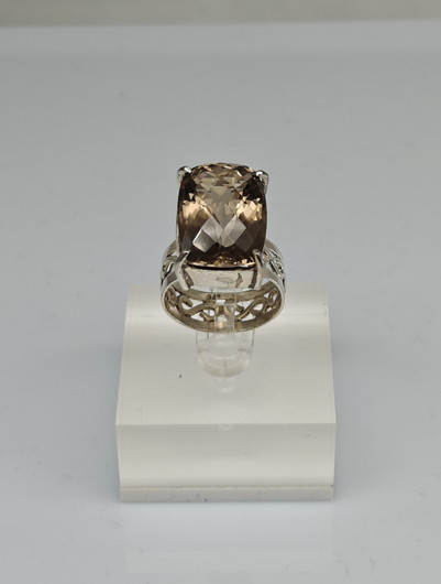 Vintage silver ring with smoke quartz