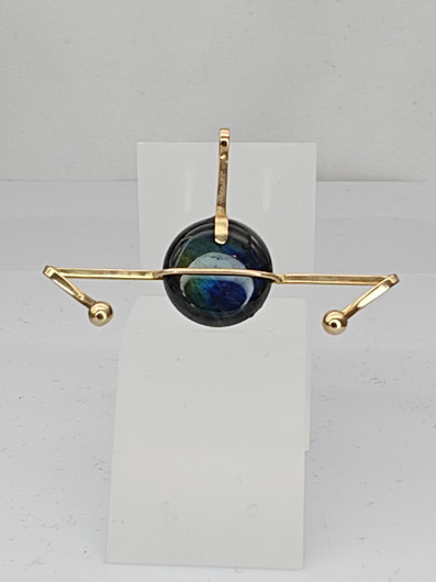 Vintage golg pendant with Labradorite stone