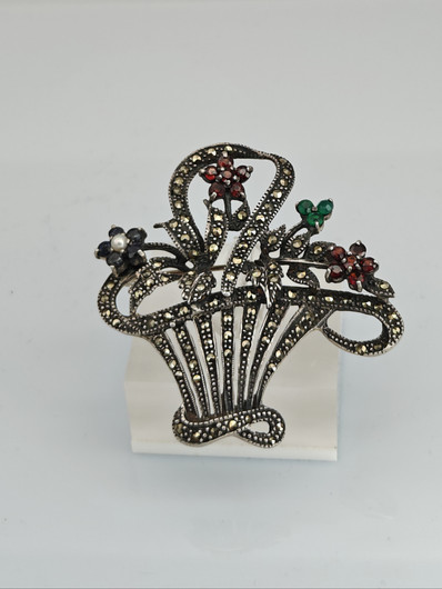 Vintage silver brooch with stones