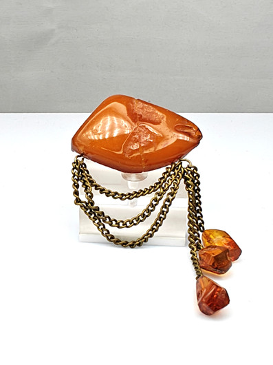 Vintage Baltic amber brooch