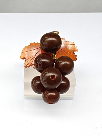 Vintage Baltic amber brooch ,like leaves and berries