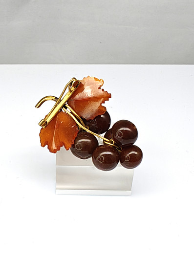 Vintage Baltic amber brooch ,like leaves and berries