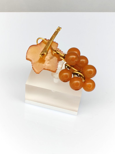 Vintage Baltic amber brooch ,like leaves and berries