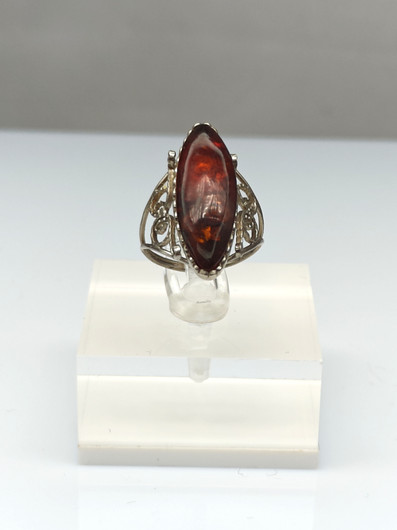Vintage Baltic Amber ring