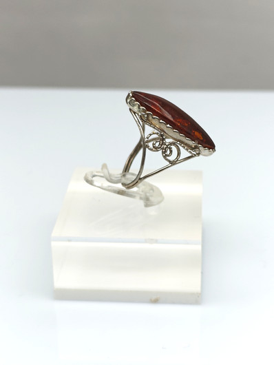 Vintage Baltic Amber ring