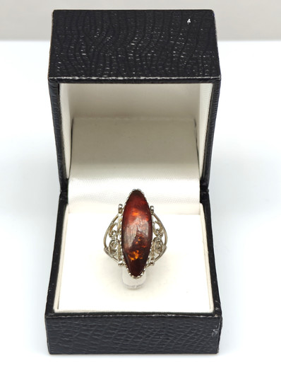 Vintage Baltic Amber ring