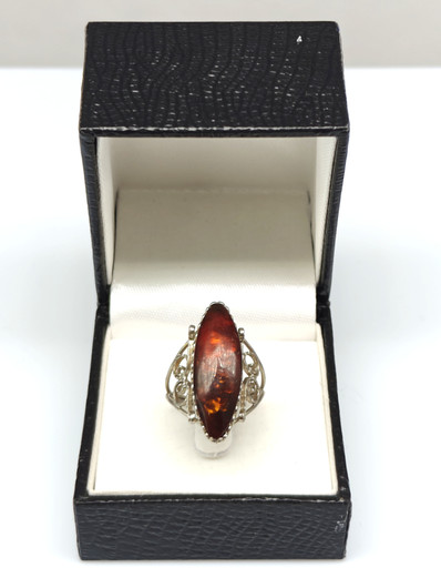 Vintage Baltic Amber ring