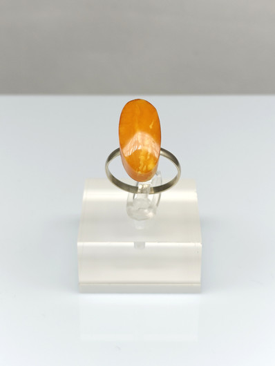 Vintage Baltic Amber ring