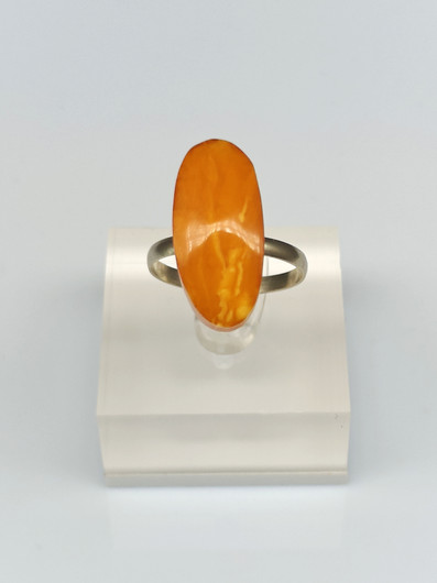 Vintage Baltic Amber ring