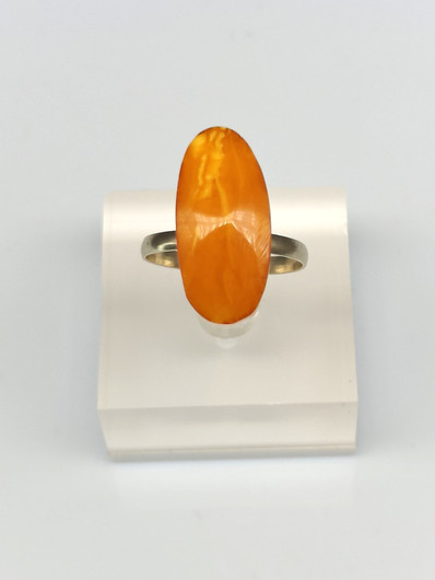 Vintage Baltic Amber ring
