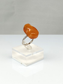 Vintage Baltic Amber ring