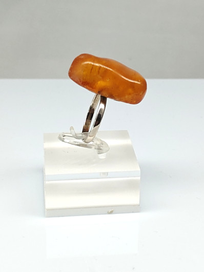 Vintage Baltic Amber ring
