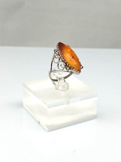 Vintage Baltic Amber ring
