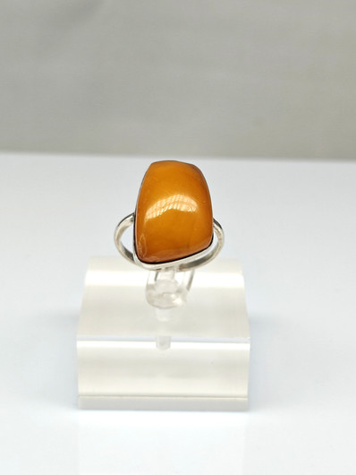 Vintage Baltic Amber silver ring