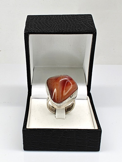 Vintage silver ring with stone