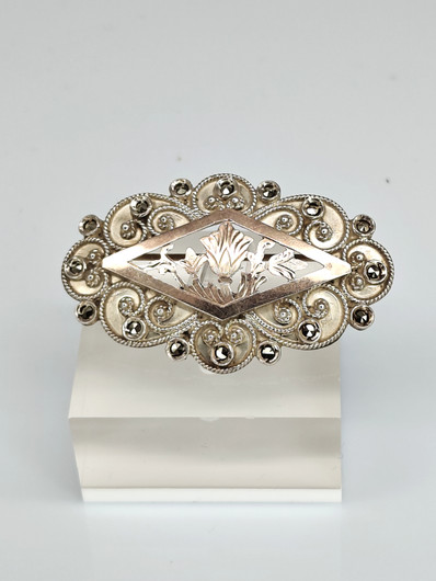 Vintage silver brooch 