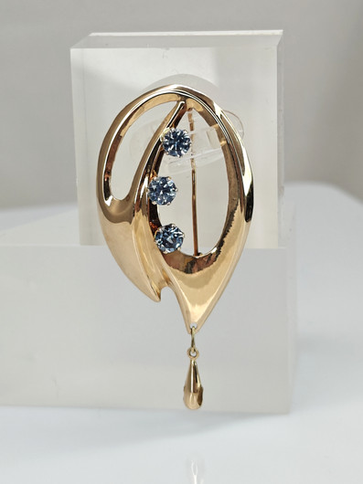 Vintage topaz spinel brooch