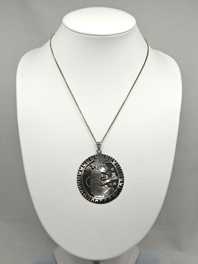 Vintage big silver pendant with chain