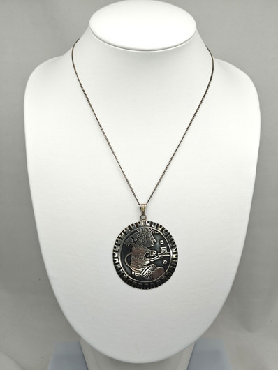 Vintage big silver pendant with chain