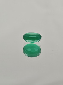 Krysopraasi (Chalcedony) ovaali 3.90ct kuvallisella aitoustodistuksella