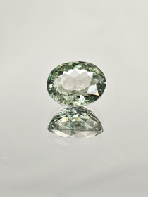 Turmaliini 13 x 11 mm / 8,09 ct ovaali kuvallisella aitoustodistuksella