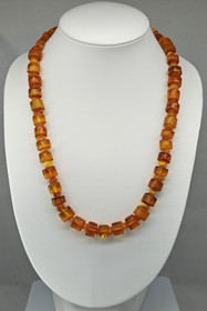 Vintage Itä-meren Meripihka helmet 72m